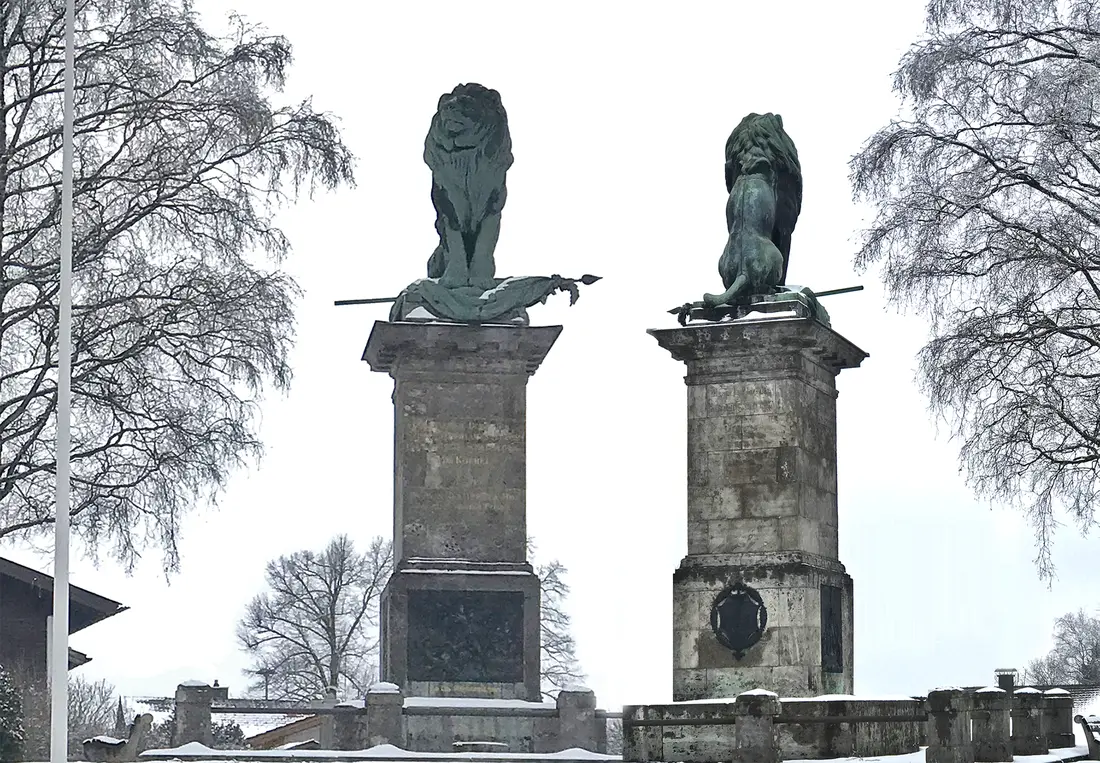 Der Bayerische Löwe wacht über das Land