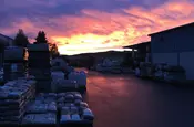 Dramatischer Himmel überm Baumarkt in Heringen