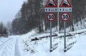 Fehrenschild mit Bewegungsmelder für Warnlicht